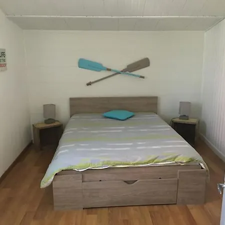 Prázdninový dům Maison Paisible , A 6 Minutes Des Plages, Velos. *